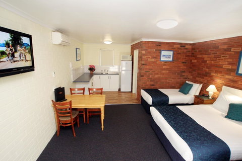Pelican Motor Inn - Australian Directory 39