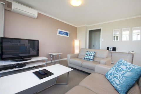 Sails Apartments - Australian Directory 6