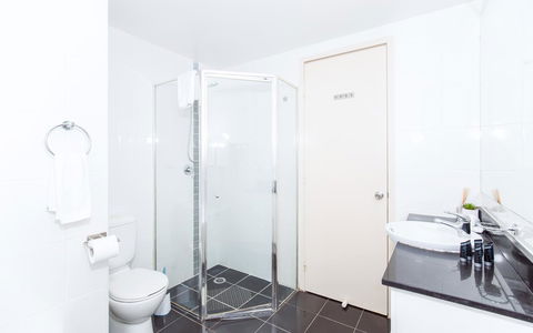 DD Apartments Chinatown - Australian Directory 7