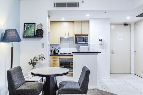 DD Apartments Chinatown - Australian Directory 4