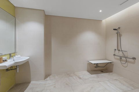 Rydges Australia Square, Formerly Tank Stream Hotel - Australian Directory 28