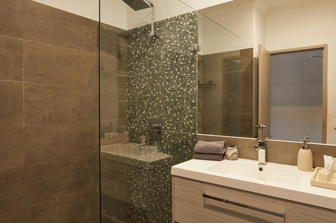 Byron Quarter Apartments - Australian Directory 9