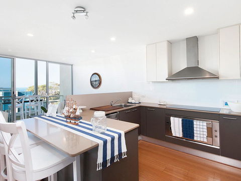 Blue View @ Fingal Bay - Australian Directory 3