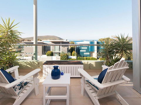 Blue View @ Fingal Bay - Australian Directory 6