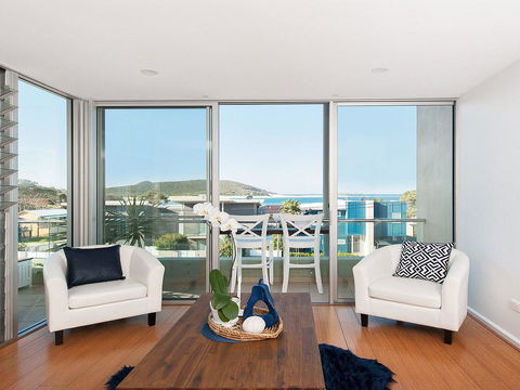 Blue View @ Fingal Bay - Australian Directory 14