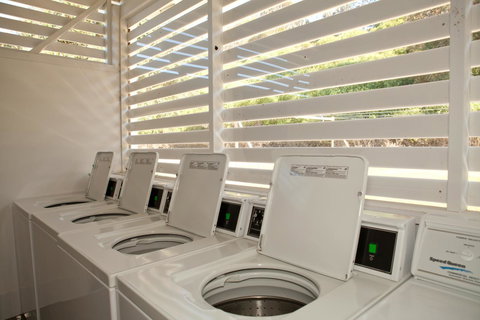 Blue Lagoon Beach Resort - Australian Directory 22