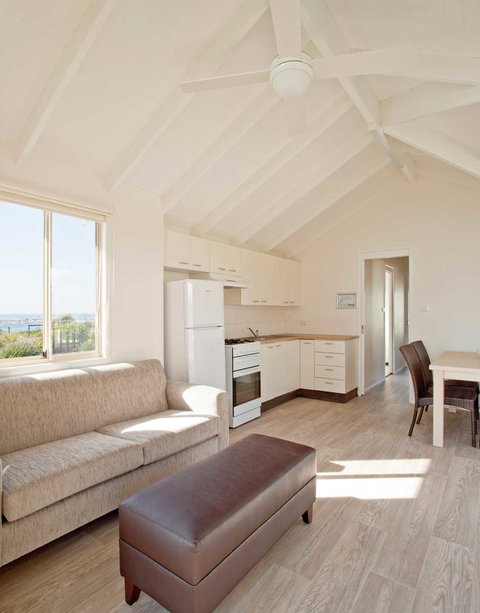 Blue Lagoon Beach Resort - Australian Directory 31