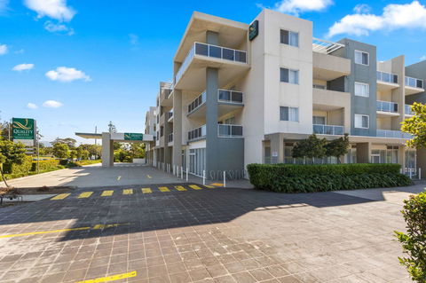 Quality Suites Pioneer Sands - Australian Directory 8