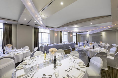 Mercure Newcastle - Australian Directory 33