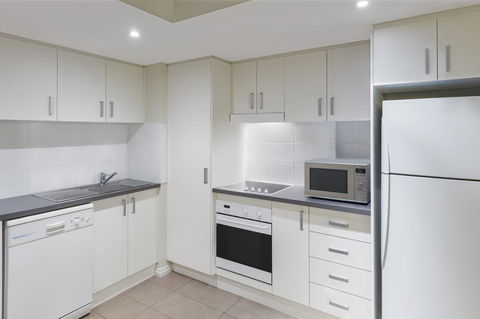Mercure Newcastle - Australian Directory 17