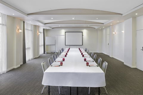 Mercure Newcastle - Australian Directory 25