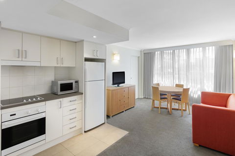 Mercure Newcastle - Australian Directory 14