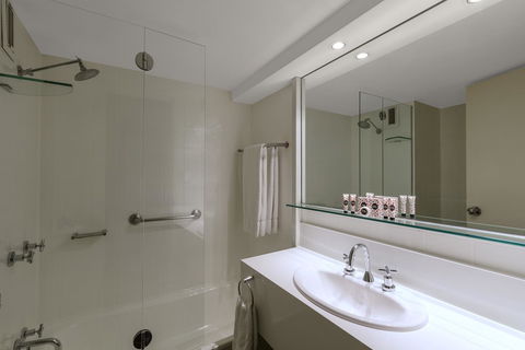 Mercure Newcastle - Australian Directory 32