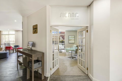 Mercure Newcastle - Australian Directory 16