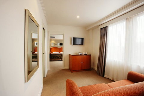 Great Southern Hotel Sydney - Australian Directory 32