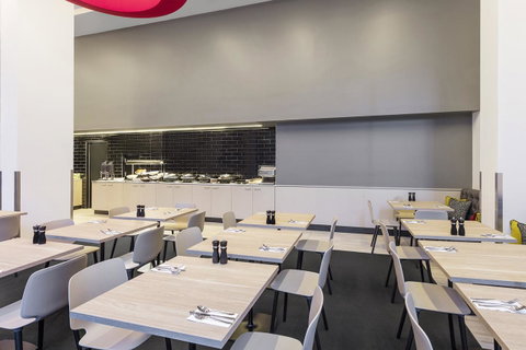 Travelodge Hotel Sydney Airport - Australian Directory 27