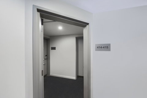 Travelodge Hotel Sydney Airport - Australian Directory 3