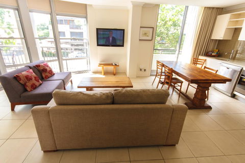 Byron Bay Hotel And Apartments - Australian Directory 12