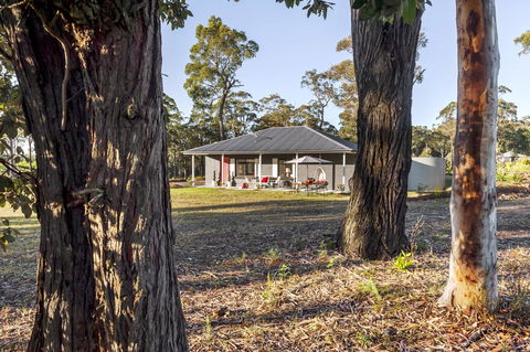 The Woods Farm Jervis Bay - Australian Directory 21