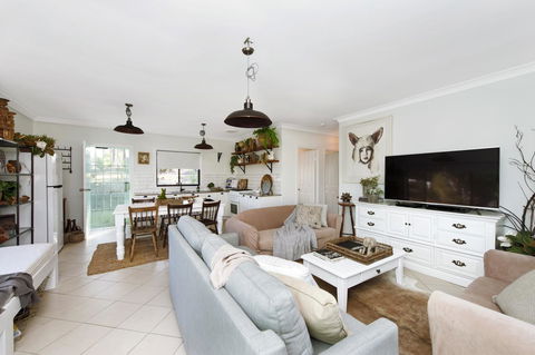 The Woods Farm Jervis Bay - Australian Directory 3
