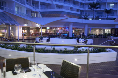 Novotel Sydney Brighton Beach - Australian Directory 16