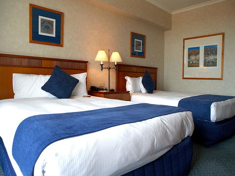 Novotel Sydney Brighton Beach - Australian Directory 9