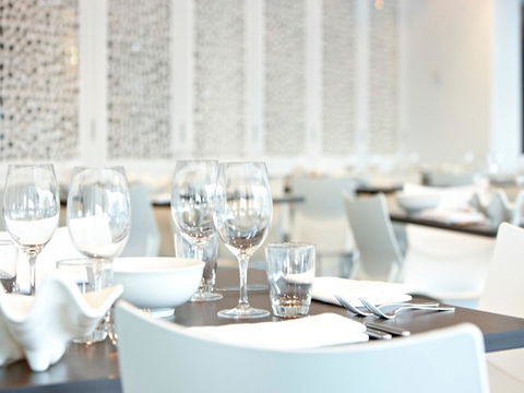 Novotel Sydney Brighton Beach - Australian Directory 28