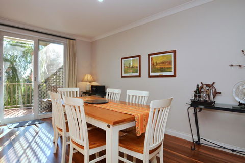 Villa 3br Chianti Villa Located Within Cypress Lakes Resort - Australian Directory 3