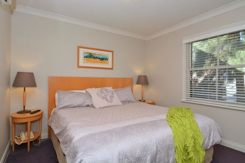 Villa 3br Chianti Villa Located Within Cypress Lakes Resort - Australian Directory 15