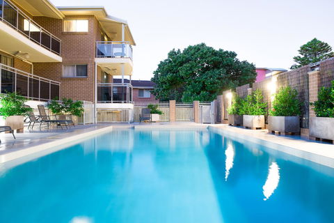 Copacabana Shores - Australian Directory 11
