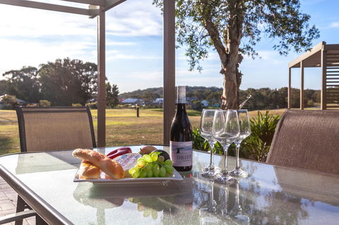Condo 105 @ Horizons Golf Resort - Salamander Bay NSW - Australian Directory 0