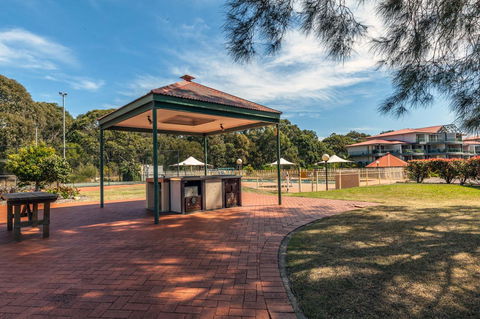 Condo 105 @ Horizons Golf Resort - Salamander Bay NSW - Australian Directory 24