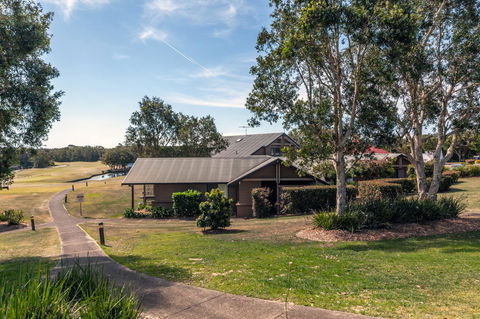 Condo 105 @ Horizons Golf Resort - Salamander Bay NSW - Australian Directory 12
