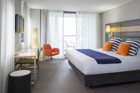 Novotel Newcastle Beach - Australian Directory 14