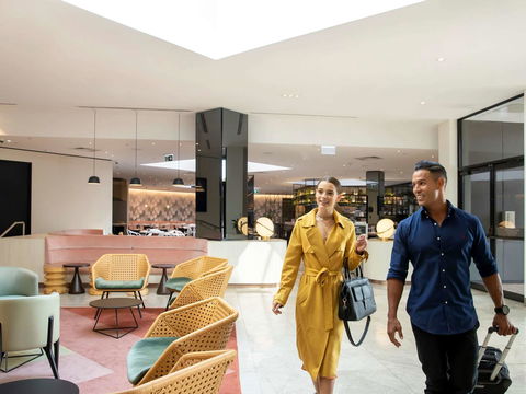 Novotel Sydney International Airport - Australian Directory 4