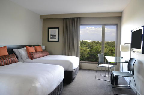 Novotel Sydney International Airport - Australian Directory 2