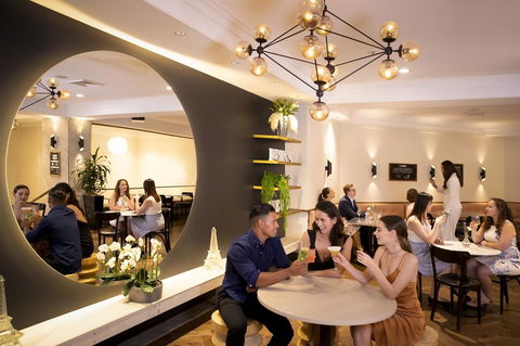 Novotel Sydney International Airport - Australian Directory 23