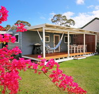 Hayes Beach House - Jervis Bay - Pet Friendly - Australian Directory