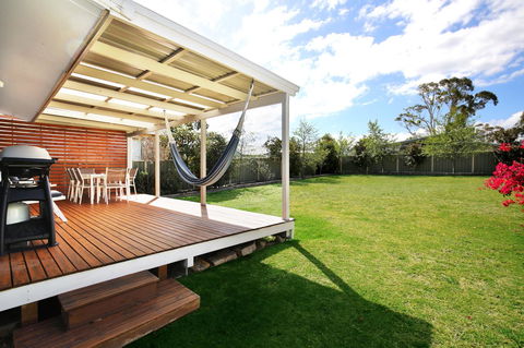 Hayes Beach House I Award Winner I 4 Mins To Beach - Australian Directory 17