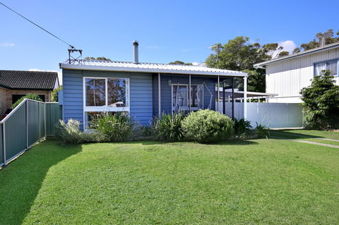 Hayes Beach House I Award Winner I 4 Mins To Beach - Australian Directory 19