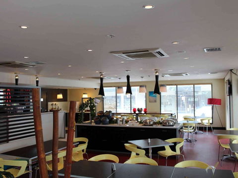 Ibis Newcastle - Australian Directory 35