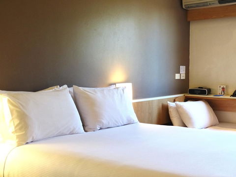 Ibis Newcastle - Australian Directory 18