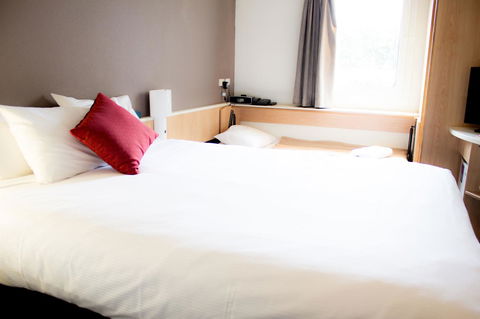 Ibis Newcastle - Australian Directory 2