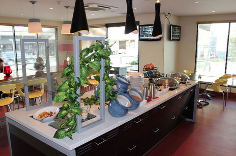 Ibis Newcastle - Australian Directory 9