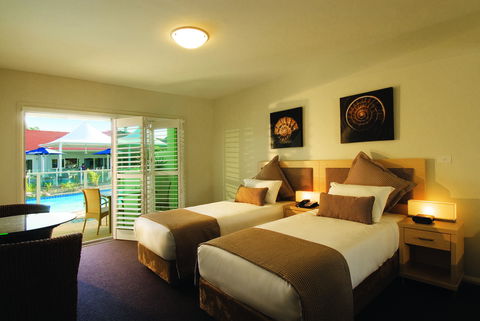 Oaks Port Stephens Pacific Blue Resort - Australian Directory 6