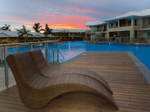 Oaks Port Stephens Pacific Blue Resort - Australian Directory 7