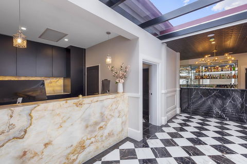 Holiday Inn & Suites - Parramatta Marsden Street, An IHG Hotel - Australian Directory 27