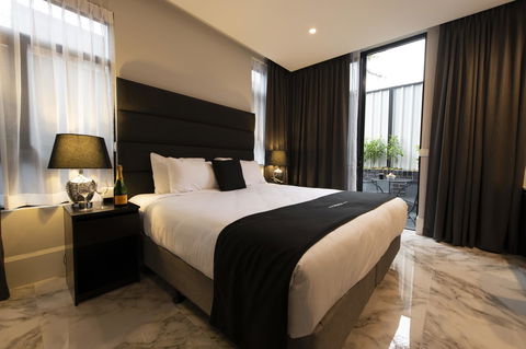 Holiday Inn & Suites - Parramatta Marsden Street, An IHG Hotel - Australian Directory 4