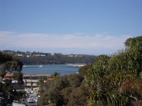 Sapphire Waters Motor Inn - Australian Directory 35