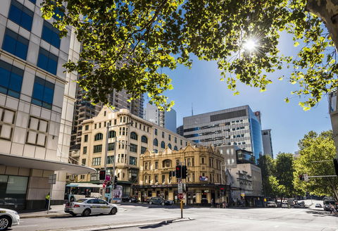 Oaks Sydney Castlereagh Suites - Australian Directory 28